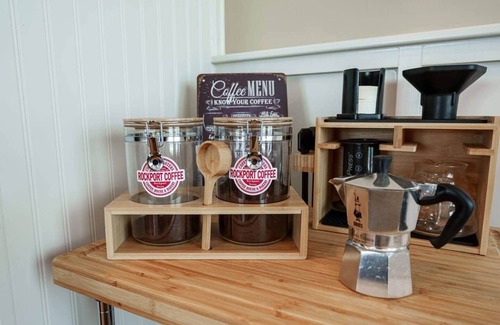 Sailhouse House | Ground Floor Gem: Private Beach, Pier & Pool