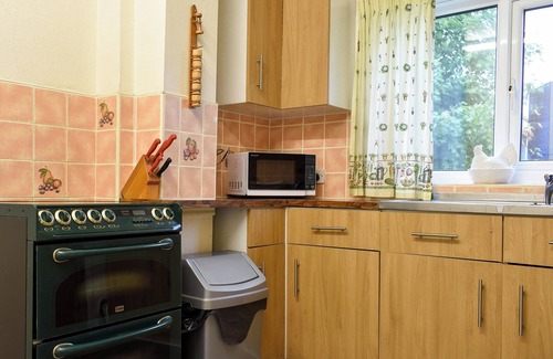Aysgarth Cottage | Ground Floor: nLiving room: TV, DAB Radio, CD Player, Open FirenDining room.