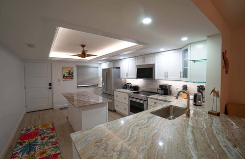 Sanibel Condo | Ground Floor Pointe Santo Residence, Fantastic Resort Amenities