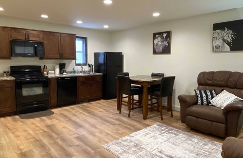 North Park Apartment | Ground level 2 bedroom loft apartment