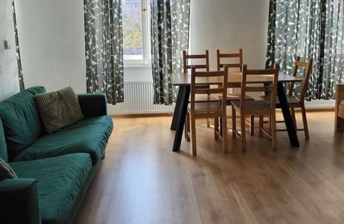 Karlin Apartment | Group family apartment near Florenc walk to center