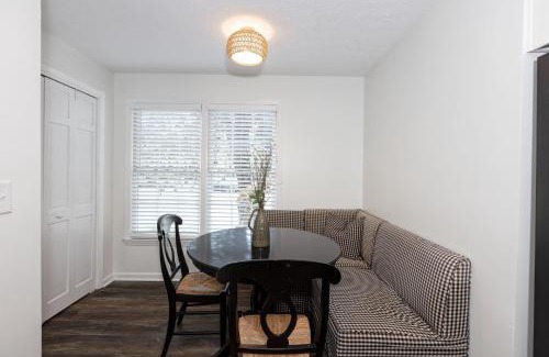 Columbus House | Group Getaway 6BR Near Fort Benning Huge Kitchen Private Yard