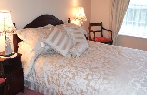 Inistioge Bed & Breakfast | Grove Farm House B&B