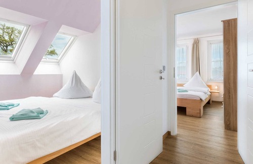 Pepelow Apartment | Gruppenbuchung Ferienhaus Drachenflieger bis 30 Gäste - Ostseeferienhaus Drachenflieger Pepelow OFC