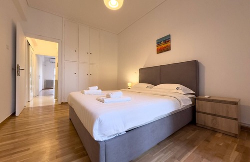 Nea Smirni Apartment | Gtrip Nea Smyrni Apartment - 3421