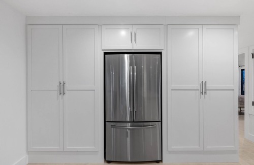 Kerrville House | Guadalupe Bluff Modern House - Hot tub, view of Guadalupe, River!