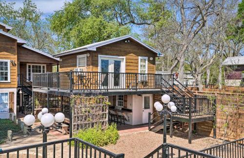 Seguin Apartment | Guadalupe River Cottage with Direct Lake Access!