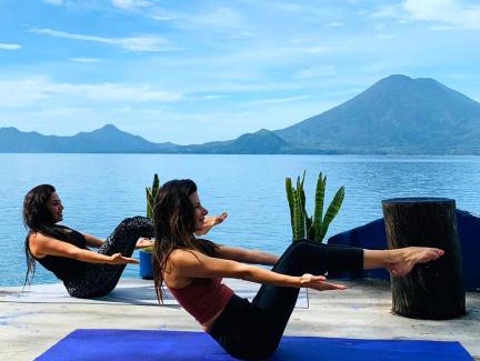 Santa Cruz La Laguna House | GuateMia Lake Front Starlink Wifi