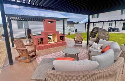 Lapoint Apartment | Guest home 2 bedroom 2 full bath kids and adult zone our goal is to be the best