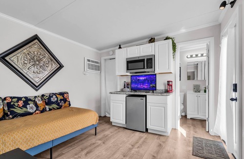 Thackerville House | Guest House Cabin – 2 Mins to WinStar Extended Stay Comfort