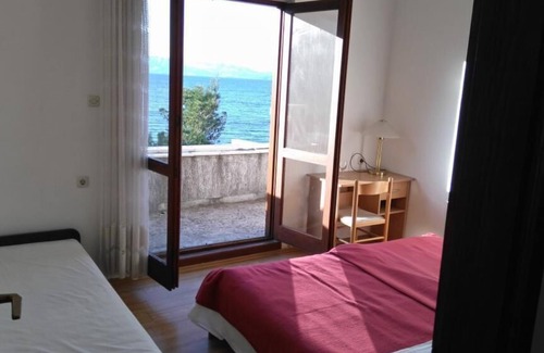 Kozarica House | Guest House Hazdovac - Double Room with Balcony and Sea View 2