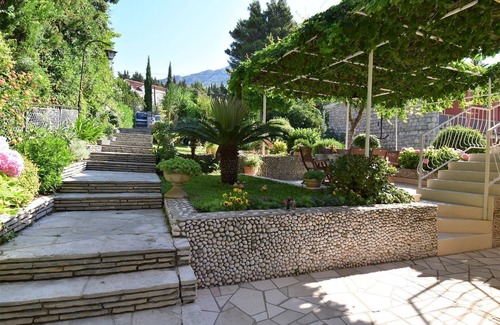 Srebreno Apartment | Guest House Kanjuo - Double Room with Terrace and Garden View