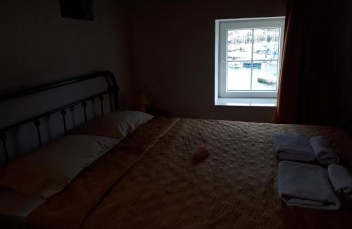 Iz House | Guest House Provišta