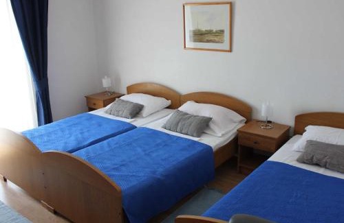 Ploce Apartment | Guest House San Antonio-Comfort One Bedroom Apartment with Balcony no 1