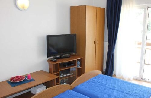 Ploce Apartment | Guest House San Antonio-Comfort One Bedroom Apartment with Balcony no 1