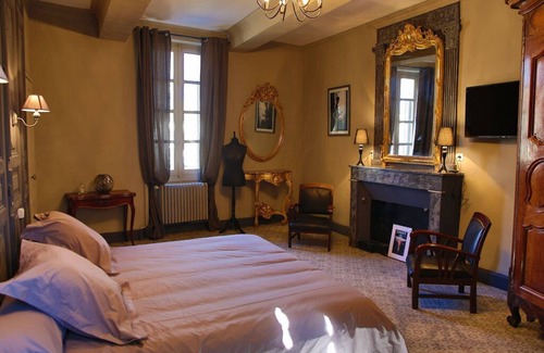 Bernis Bed & Breakfast | Guest house with 4 individually rented rooms.