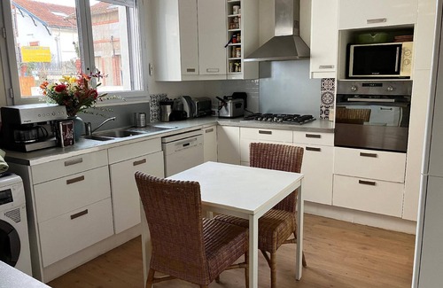 Guilhemery House | Guest room "Toulousaine arborée".