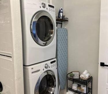 Idaho Falls Apartment | Guest Suites 1998 #3 - Cheerful 1 bedroom 1 bath Suite