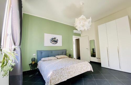 Salerno Apartment | GuestHost - Cosy Flat with Sea View Balcony