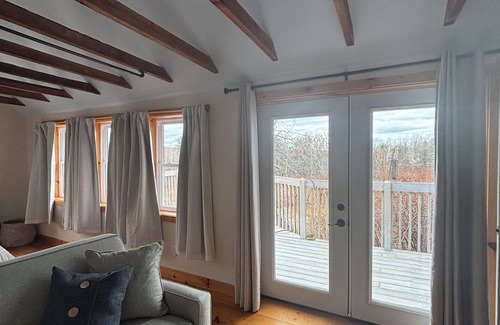 Temple Apartment | guesthouse at The Root