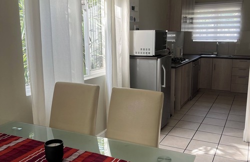 Westridge Apartment | Guesthouse Summerlight - Tulip Apartment