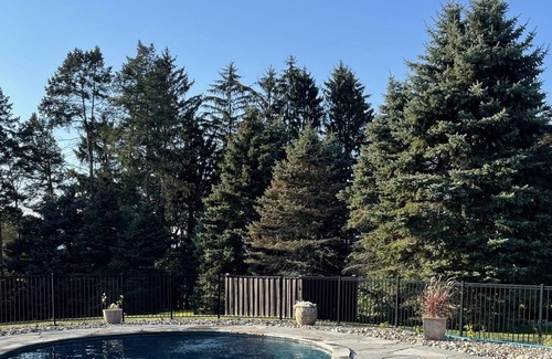 Red Hook Cottage | Guesthouse with Catskill views, private pool, hot tub, and lake