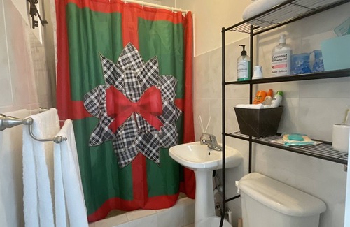 Bouvet Island House | Guesthouse with pool, pool table and BBQ! Near beaches, rivers and lakes.
