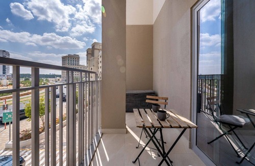 Al Barsha Apartment | GuestReady - Contemporary Urban Sanctuary