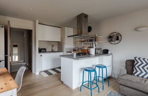 Canonbury Apartment | GuestReady - Cosy Home in Vibrant Angel