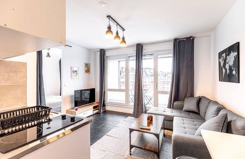 Quartier du Petit-Montrouge Apartment | GuestReady - Elevated Comfort with a Terrace