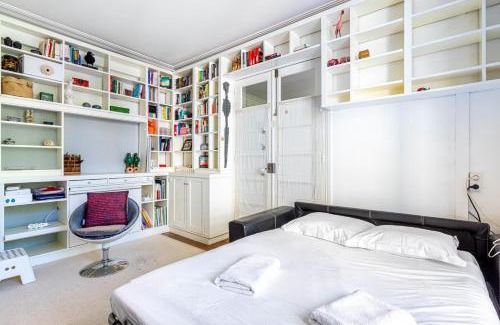 Amerique Apartment | GuestReady - Homey hideaway in the city