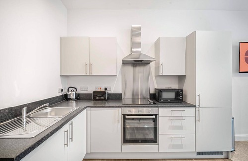 Liverpool City Centre Apartment | GuestReady – Modern comfort in Liverpool