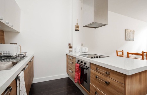 Liverpool Apartment | GuestReady - One modern and calm city refuge