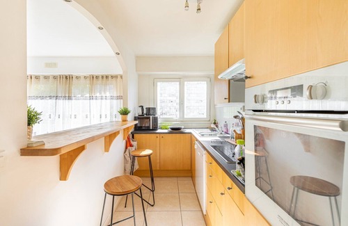 Cœur de Ville Apartment | GuestReady - Sunny Balcony Stay