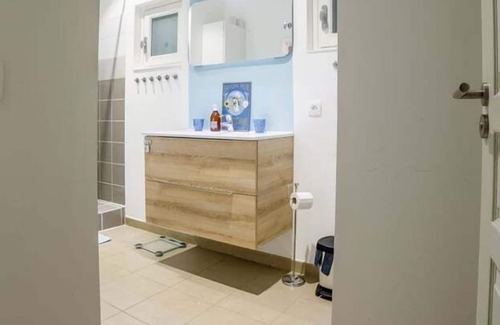 Les Grands Carmes Apartment | GuestReady - Superb Apt near Le Panier Marseillais