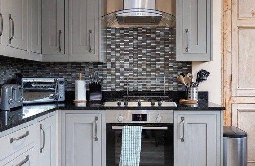 Manchester House | GuestReady - Terraced home in West Didsbury