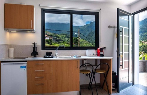 Sao Vicente Apartment | GuestReady - Tranquil Retreat in Nature's Embrace