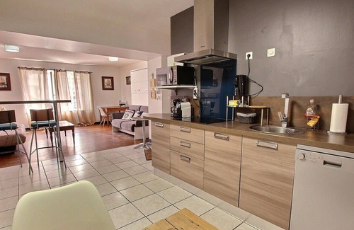 Guilvinec Apartment | Guilvinec center two-room apartment - sleeps 6 - Reservations possible per night