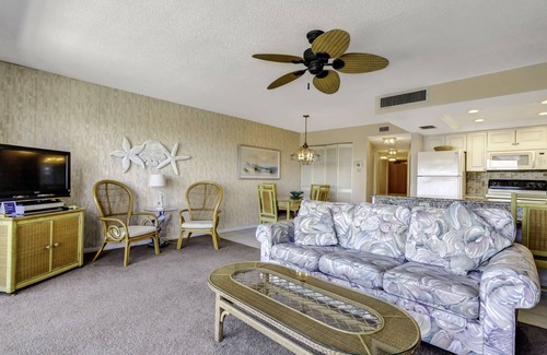 St. Pete Beach Condo | 🌴 Gulf Gate Resort #507 – Bayfront Comfort on St. Pete Beach