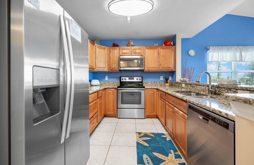 Englewood Condo | Gulf Sands – 3BR Steps to Pool & Private Beach