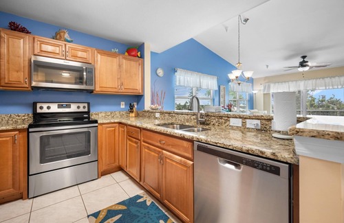 Englewood Condo | Gulf Sands – 3BR Steps to Pool & Private Beach