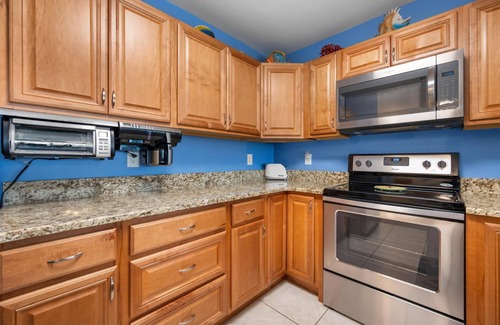 Englewood Condo | Gulf Sands – 3BR Steps to Pool & Private Beach