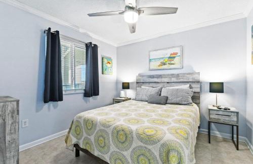 Gulf Shores Apartment | Gulf Shores Surf & Racquet Club 212A
