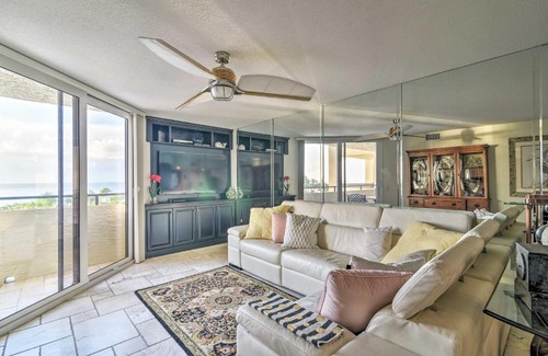 Hudson Apartment | Gulf-View Hudson Condo in Waterfront Resort!