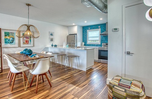 Inlet Beach House | Gulf Views! Only 30 Seconds to the beach Modern Amenities Meets Vintage Charm