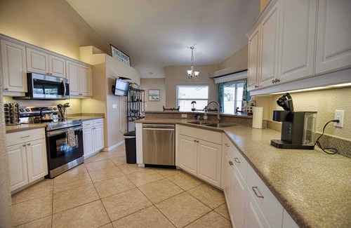 Englewood East House | Gulfstream Villa | Heated Pool + Dog Friendly