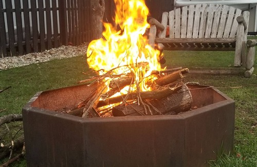 Shelbyville House | Gun Lake Waterfront, close to Baypointe Inn