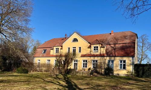 Gingst Apartment | Gutshaus Haidhof