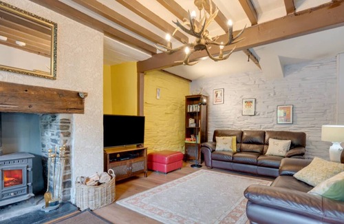 Machynlleth House | Gwel y Bryn in Machynlleth