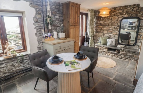 Cwmbach Cottage | GWYN STUDIO, pet friendly, character holiday cottage in Aberdare